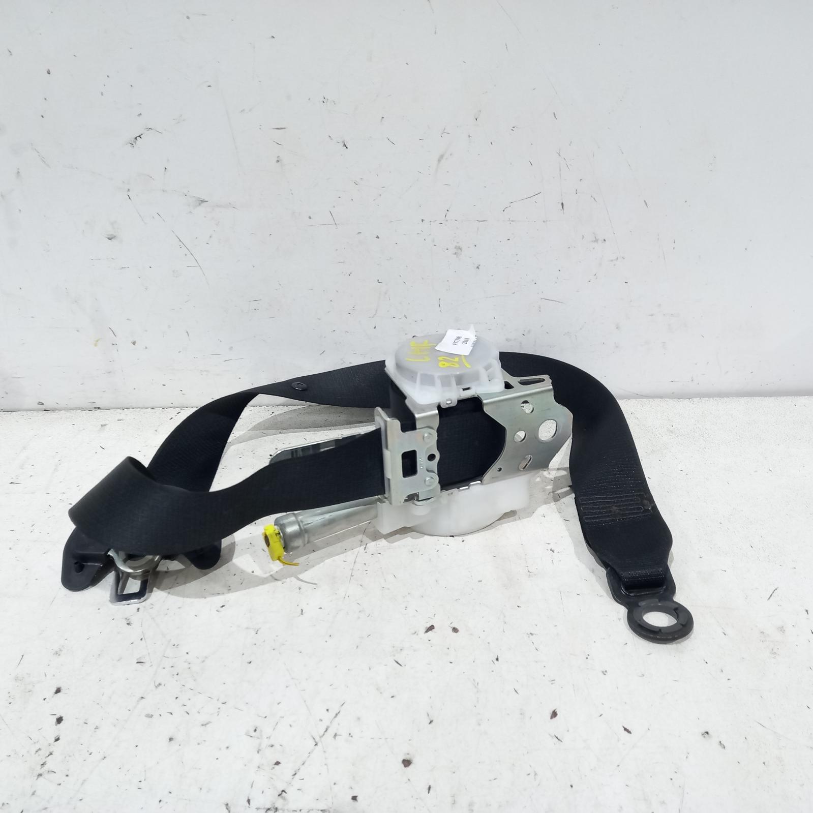 View Auto part Seatbelt/Stalk Toyota Corolla 2018