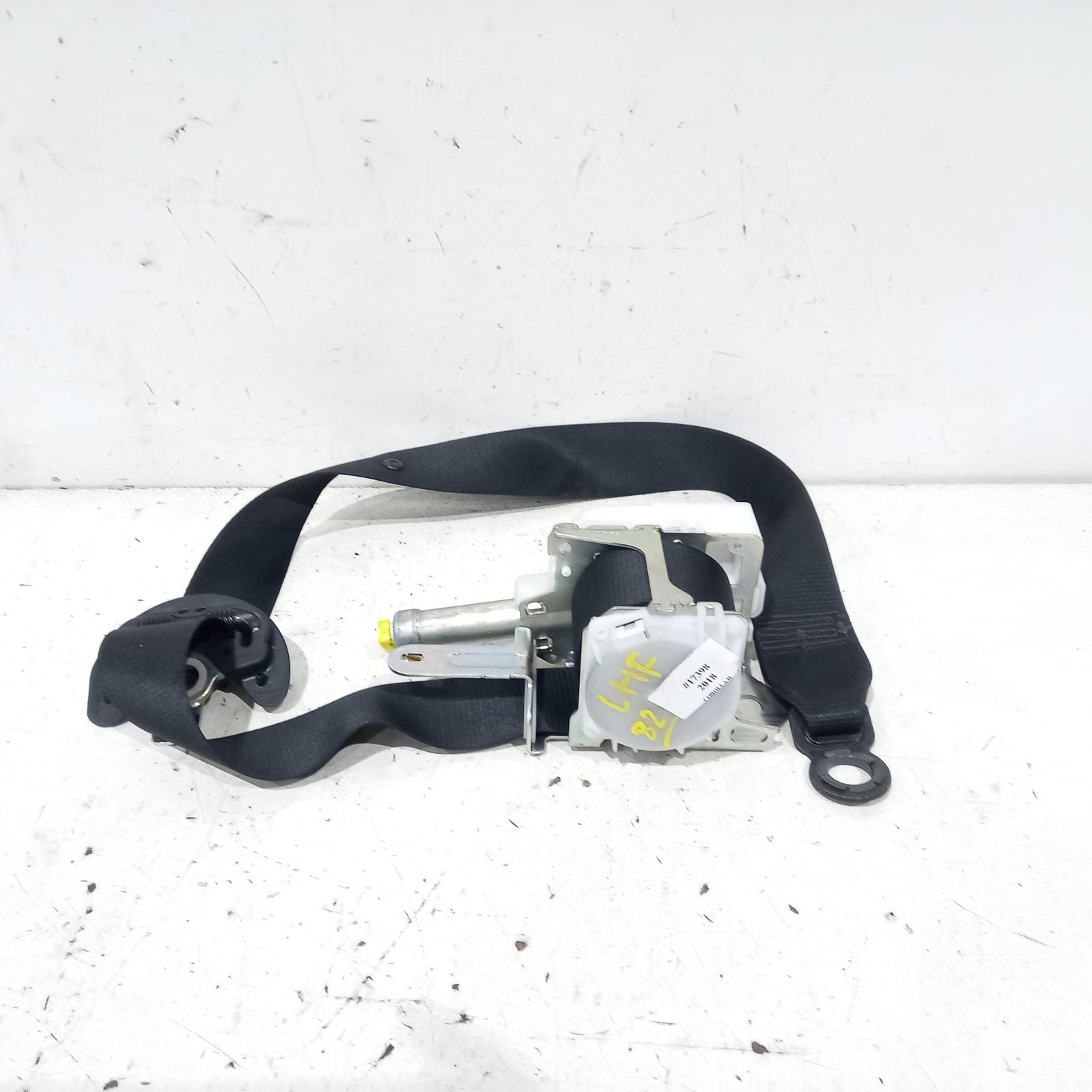 View Auto part Seatbelt/Stalk Toyota Corolla 2018