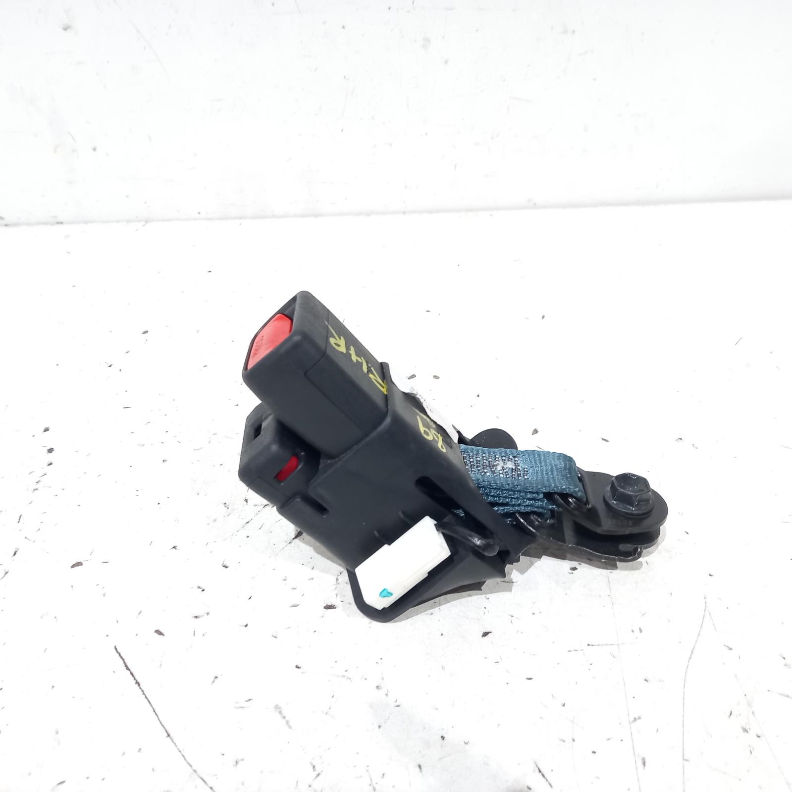 View Auto part Seatbelt/Stalk Toyota Corolla 2018