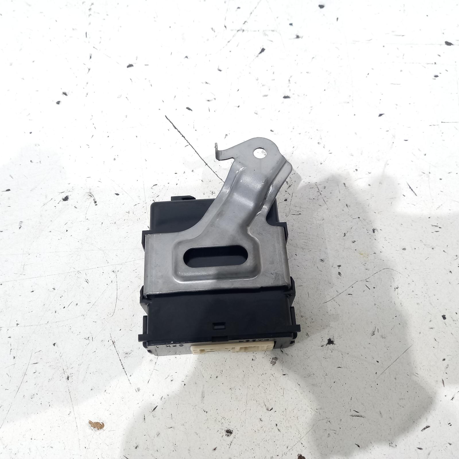 View Auto part Misc Switch/Relay Toyota Corolla 2018