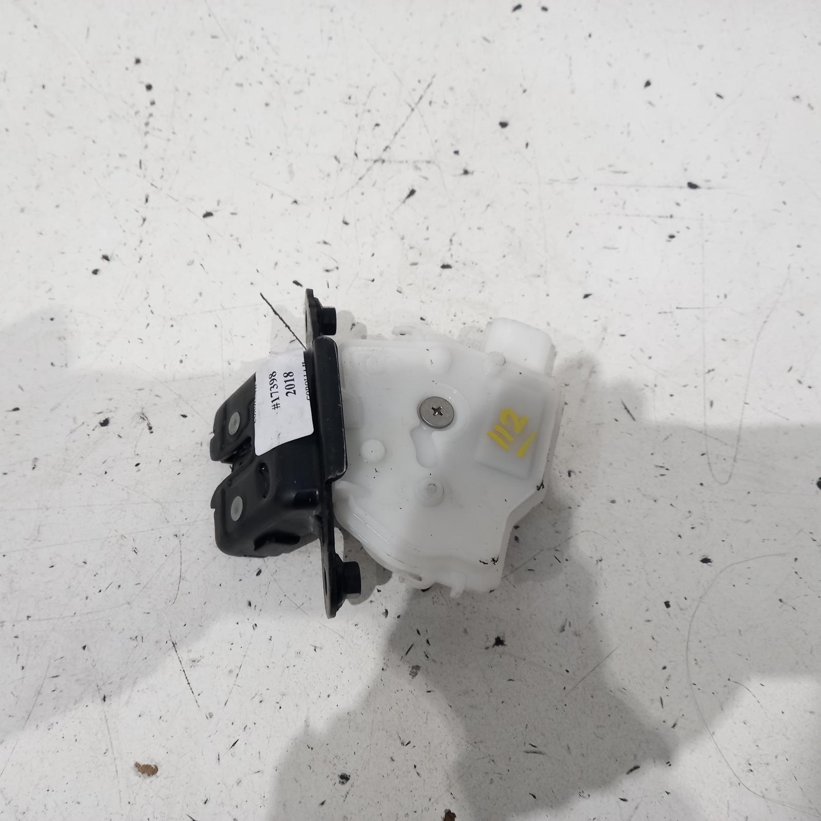 2018 Toyota Corolla Door/Boot/Gate Lock View Auto part Door/Boot/Gate Lock Toyota Corolla 2018