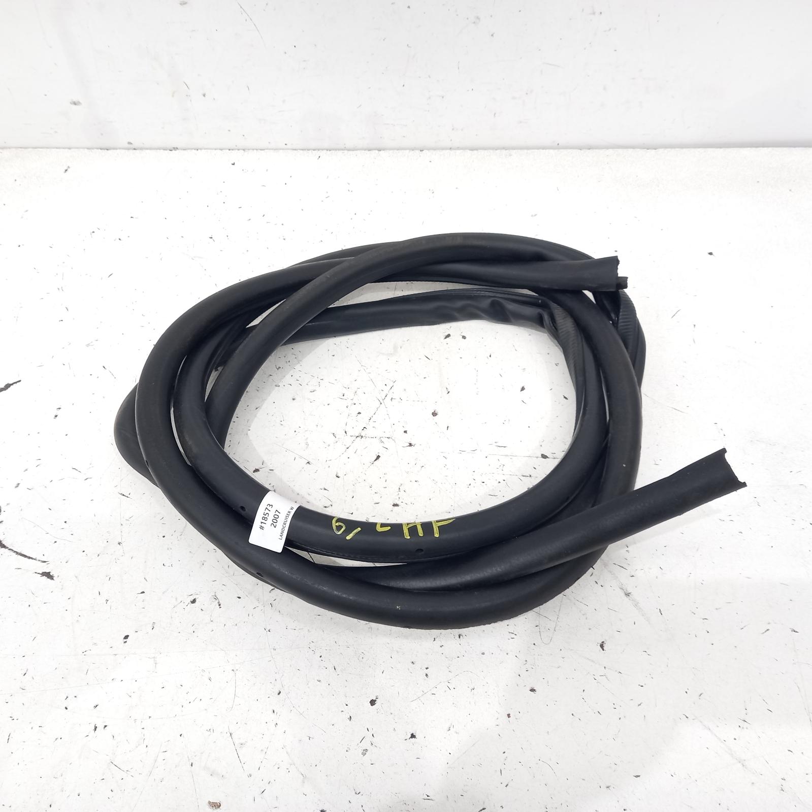 2007 Toyota Landcruiser Door/Tailgate Seal View Auto part Door/Tailgate Seal Toyota Landcruiser 2007