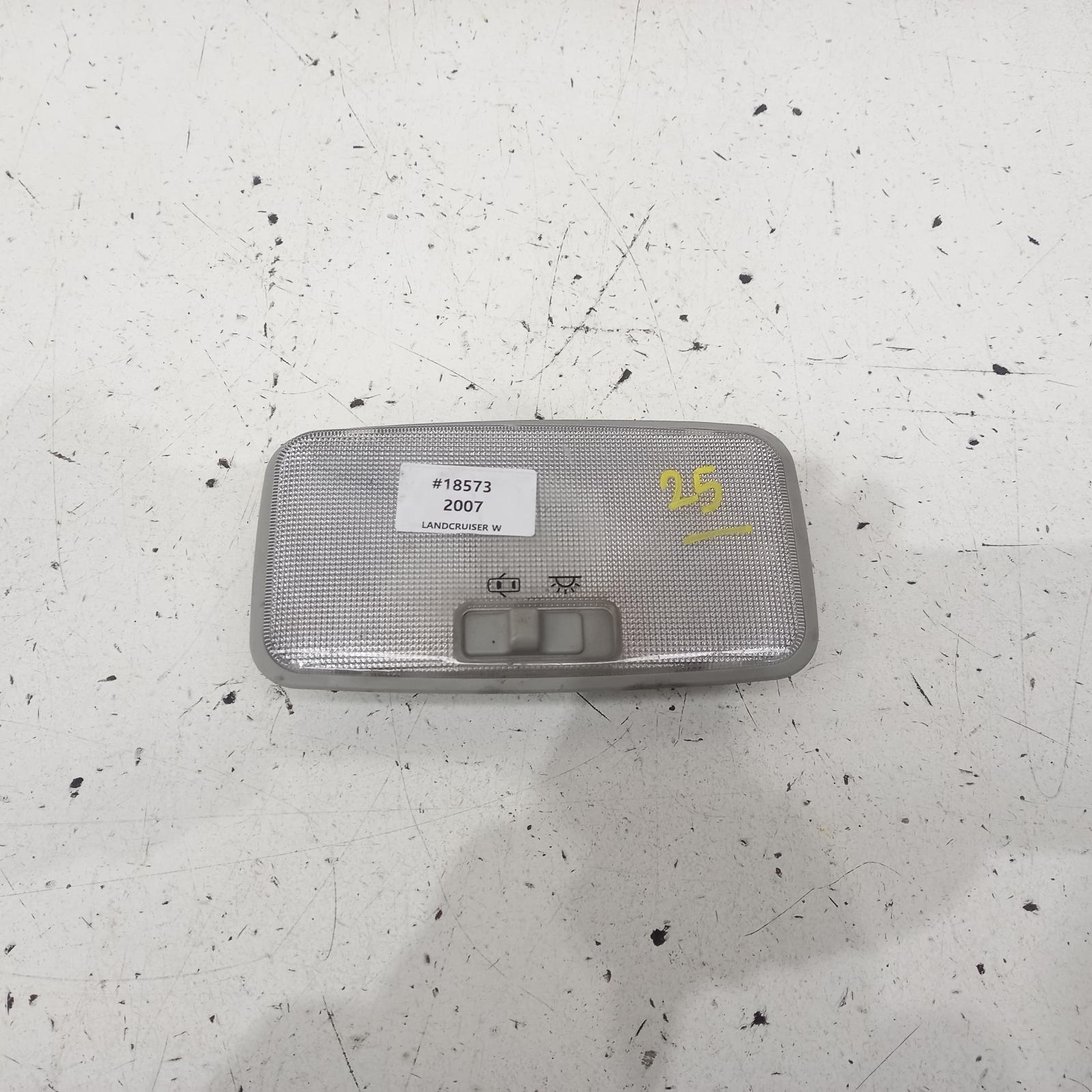 2007 Toyota Landcruiser Courtesy Light View Auto part Courtesy Light Toyota Landcruiser 2007