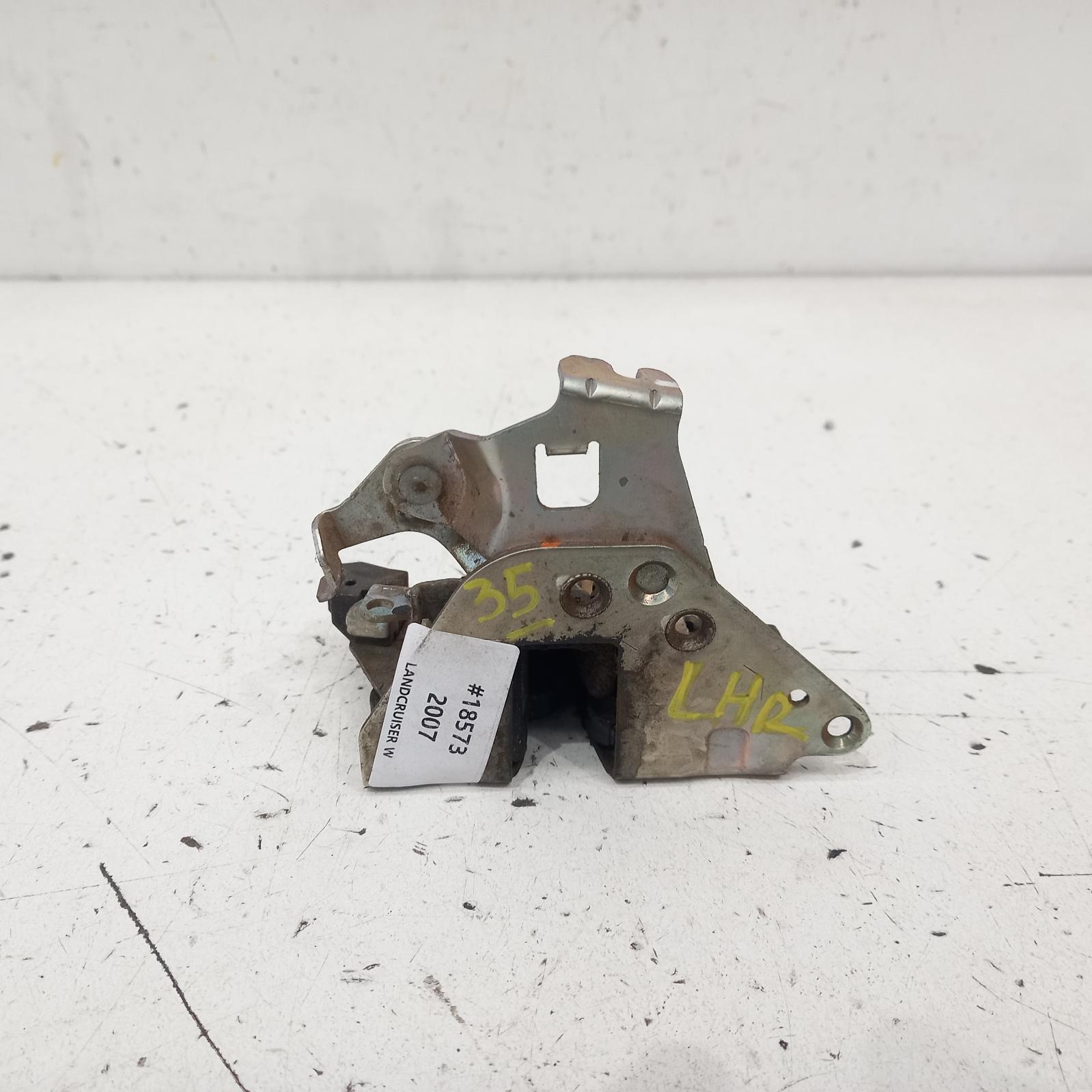 2007 Toyota Landcruiser Door/Boot/Gate Lock View Auto part Door/Boot/Gate Lock Toyota Landcruiser 2007