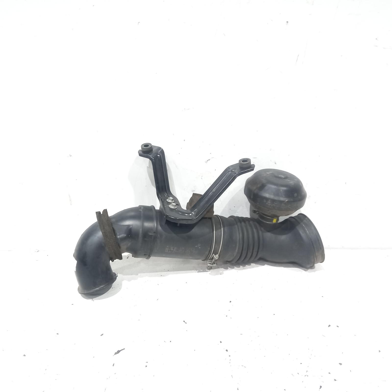 View Auto part Air Cleaner Duct/Hos Toyota Hilux 2009