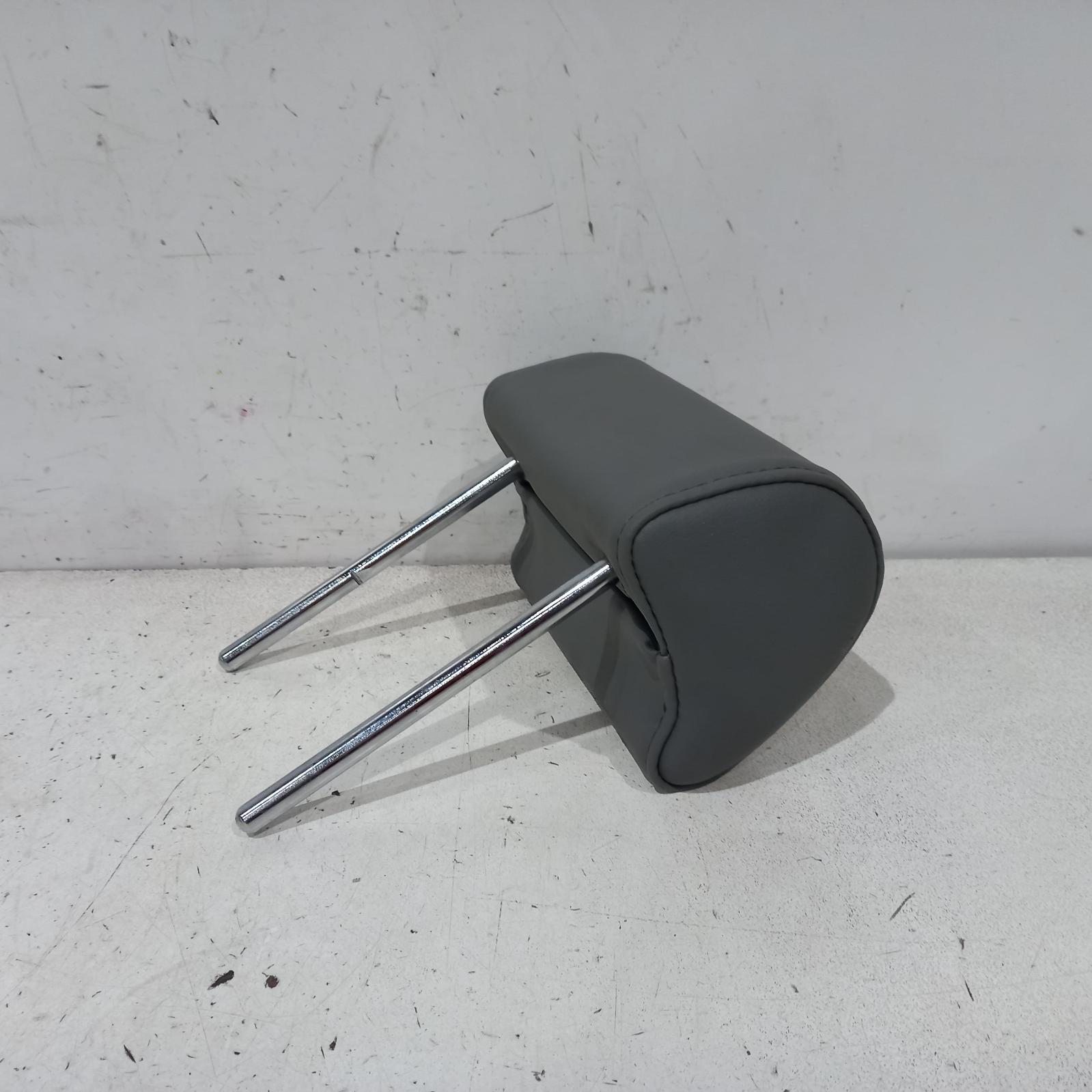 View Auto part Headrest Toyota Hilux 2009