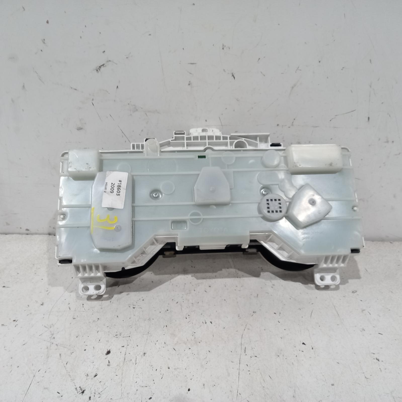 View Auto part Instrument Cluster Toyota Hilux 2009