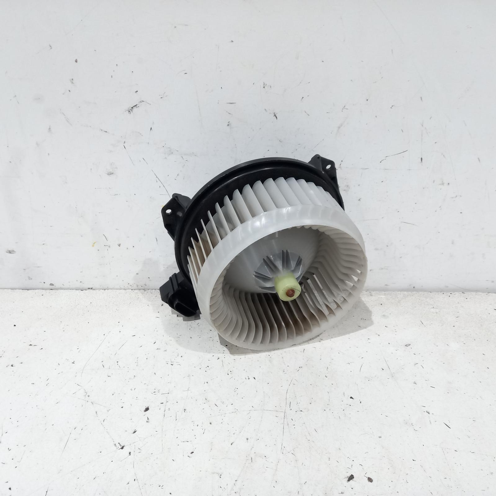View Auto part Heater Fan Motor Toyota 86 2015