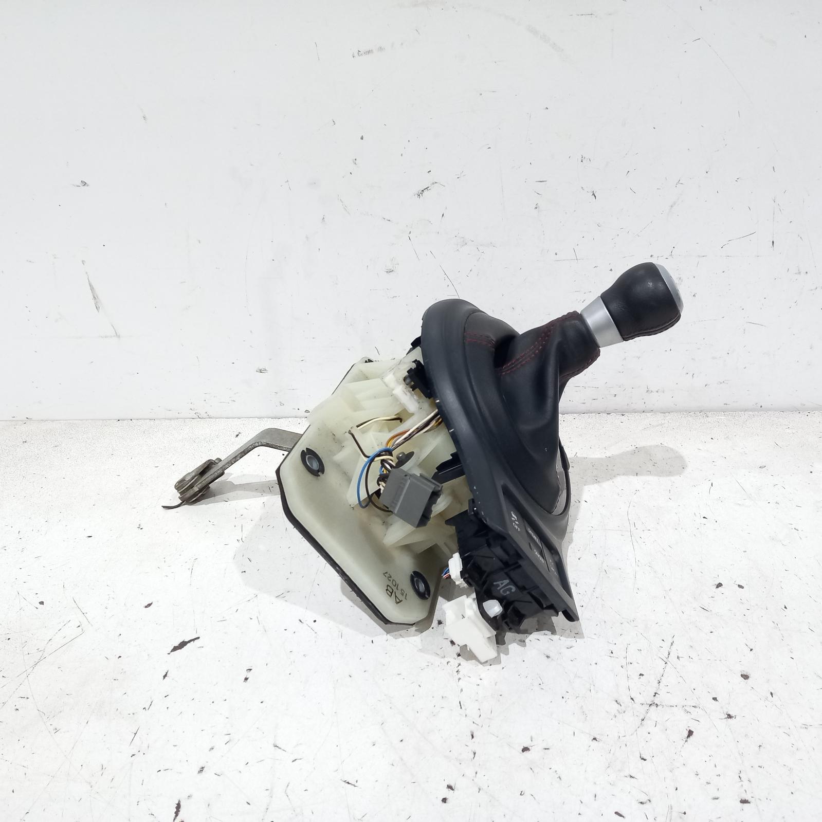 View Auto part Gear Stick/Shifter Toyota 86 2015