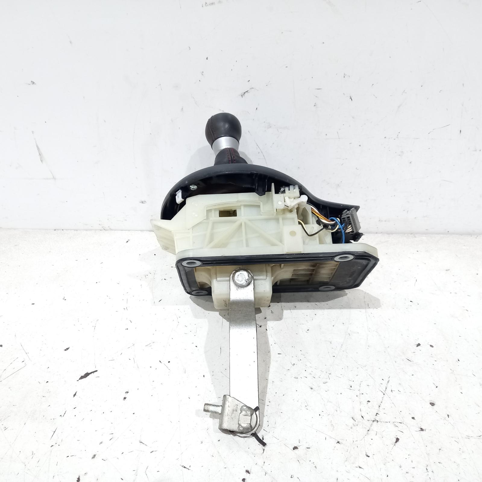 View Auto part Gear Stick/Shifter Toyota 86 2015