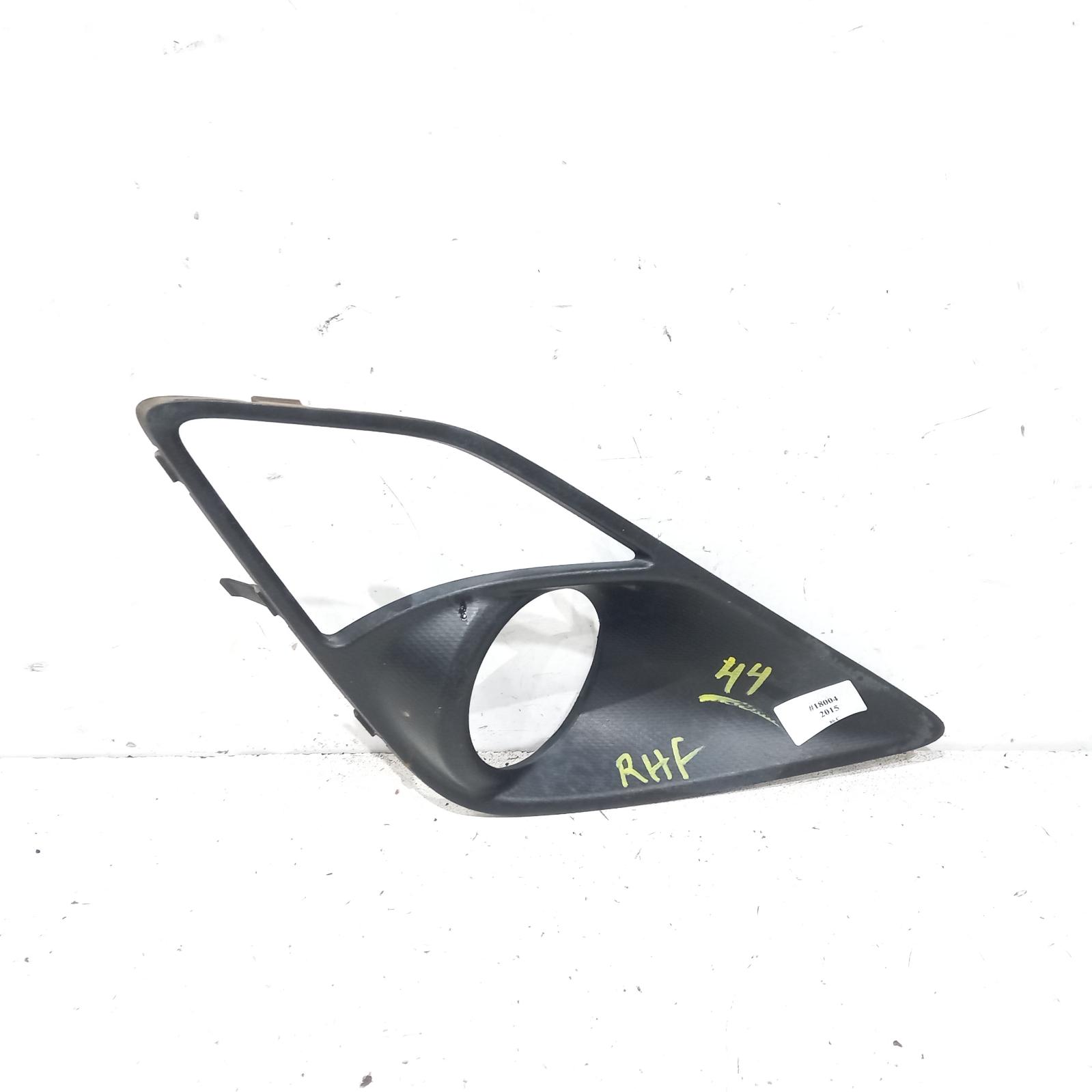 View Auto part Right Indicator/Fog/Side Toyota 86 2015