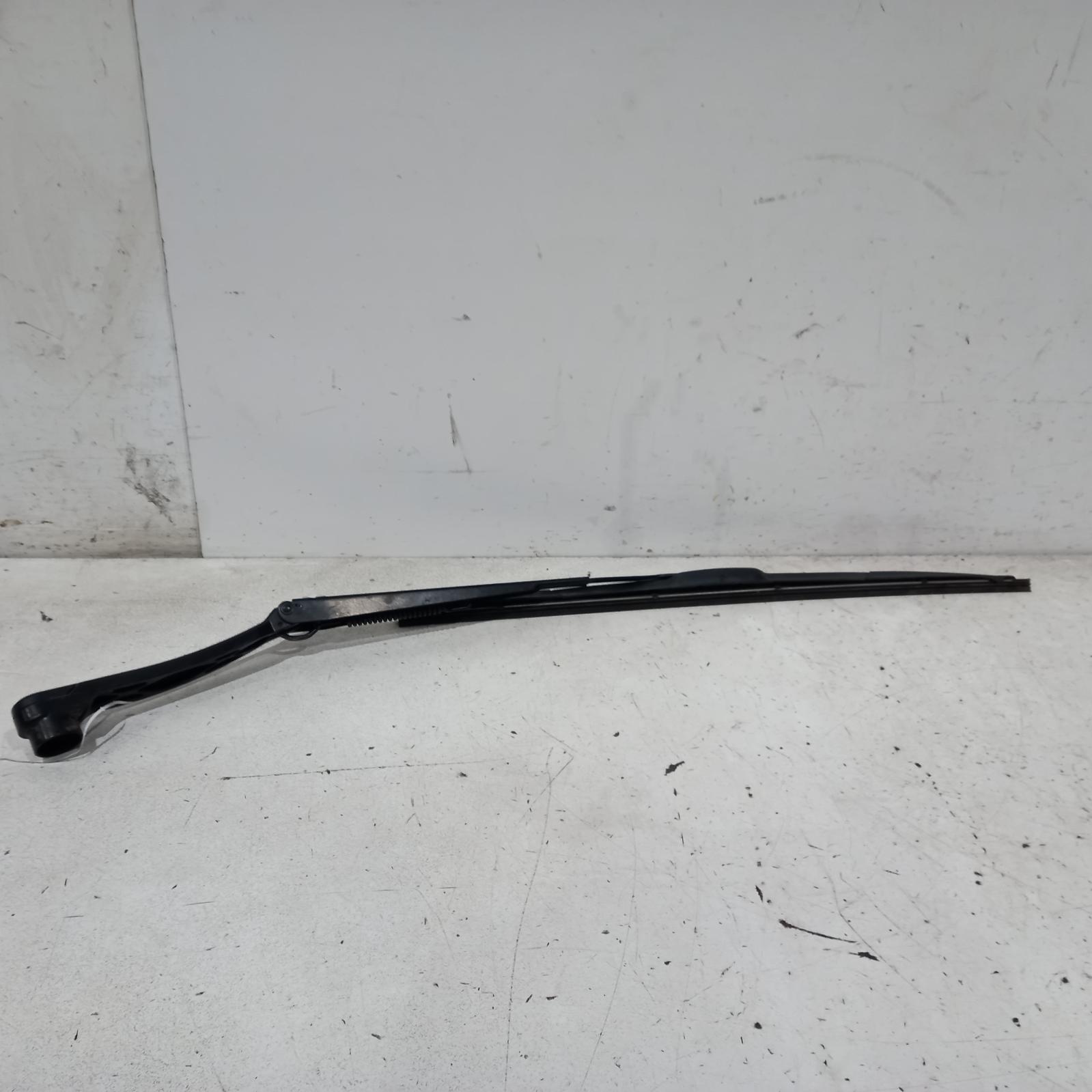 View Auto part Wiper Arm Toyota 86 2015