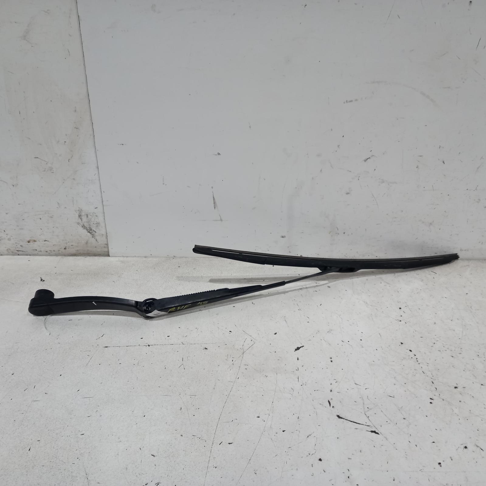 View Auto part Wiper Arm Toyota 86 2015