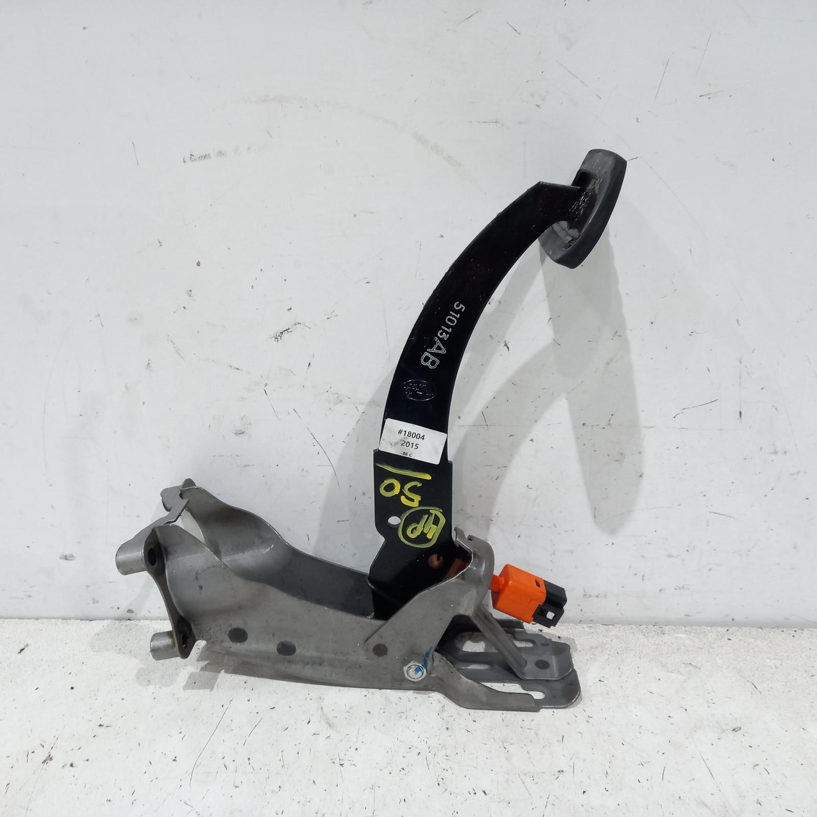 View Auto part Pedal Assembly Toyota 86 2015