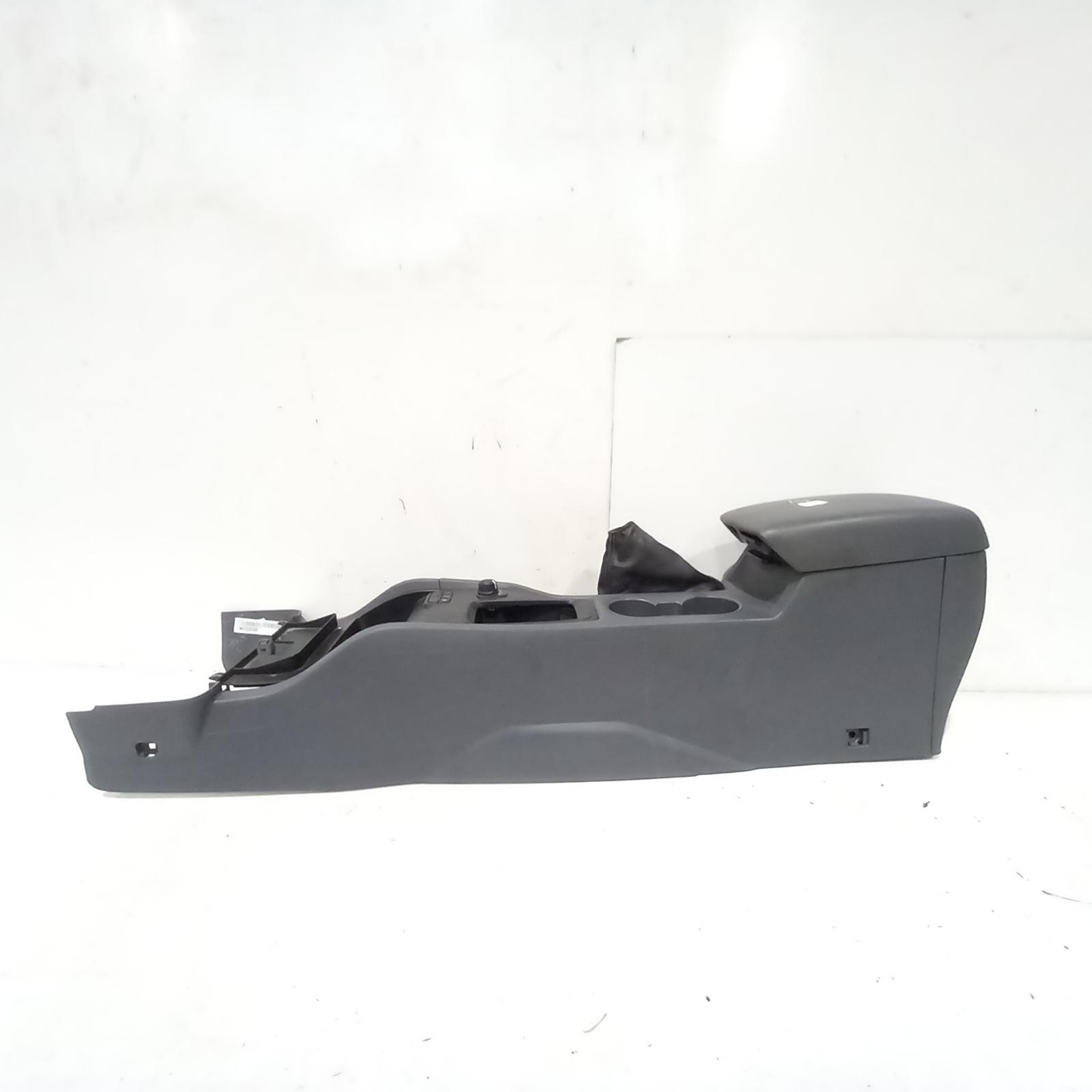 View Auto part Console Ford Ranger 2015