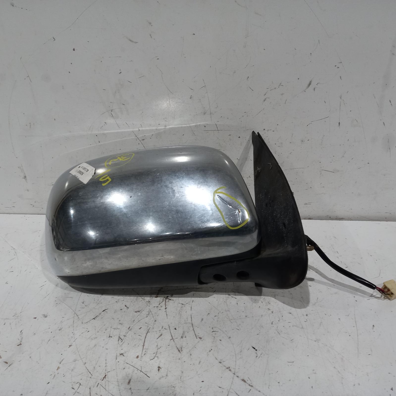 View Auto part Right Door Mirror Toyota Hilux 2005