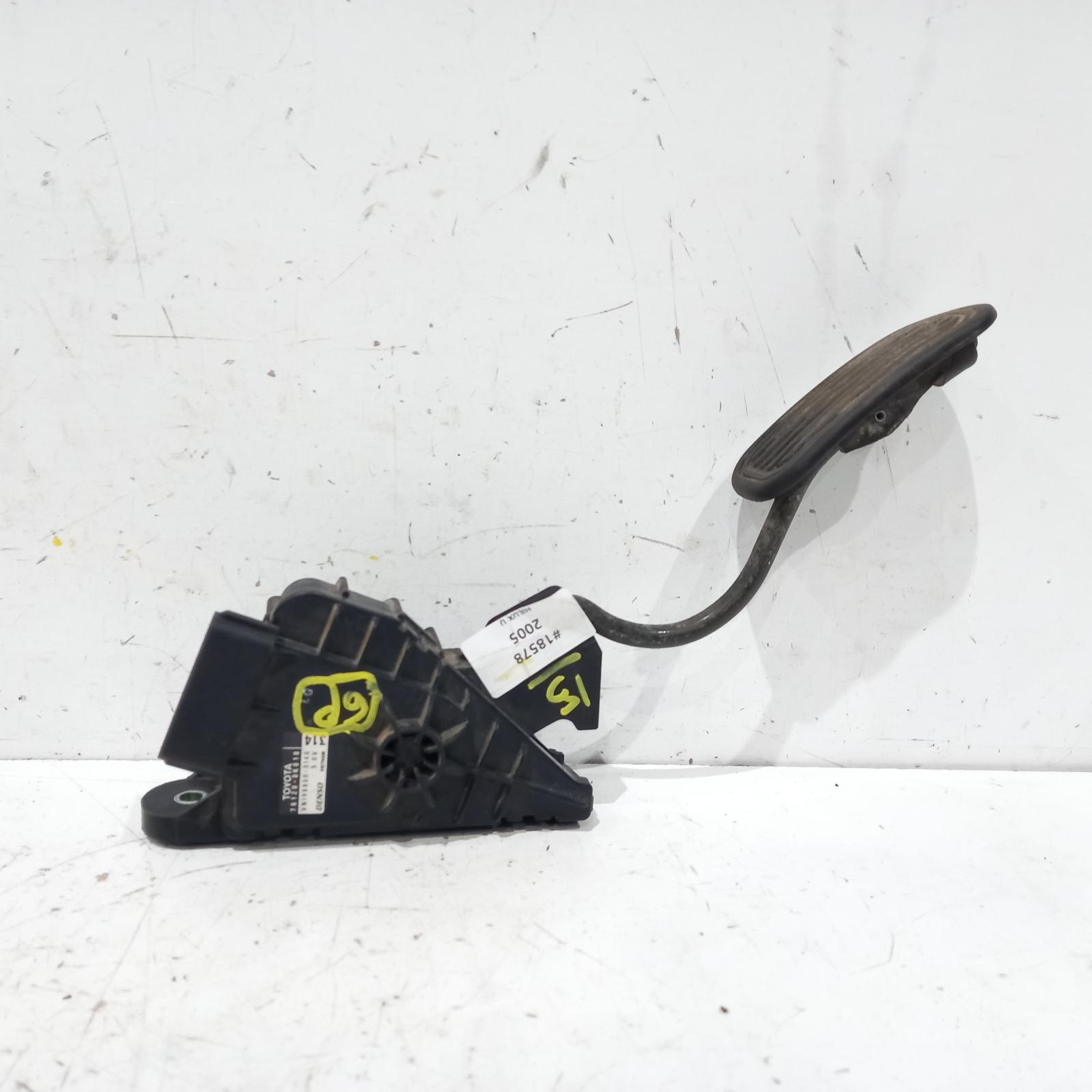 View Auto part Pedal Assembly Toyota Hilux 2005