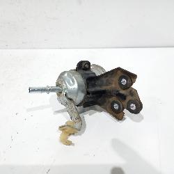 View Auto part Fuel Filter Housing Toyota Hilux 2005