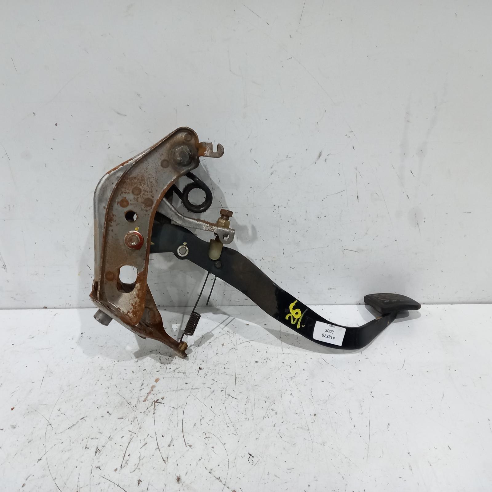 View Auto part Pedal Assembly Toyota Hilux 2005