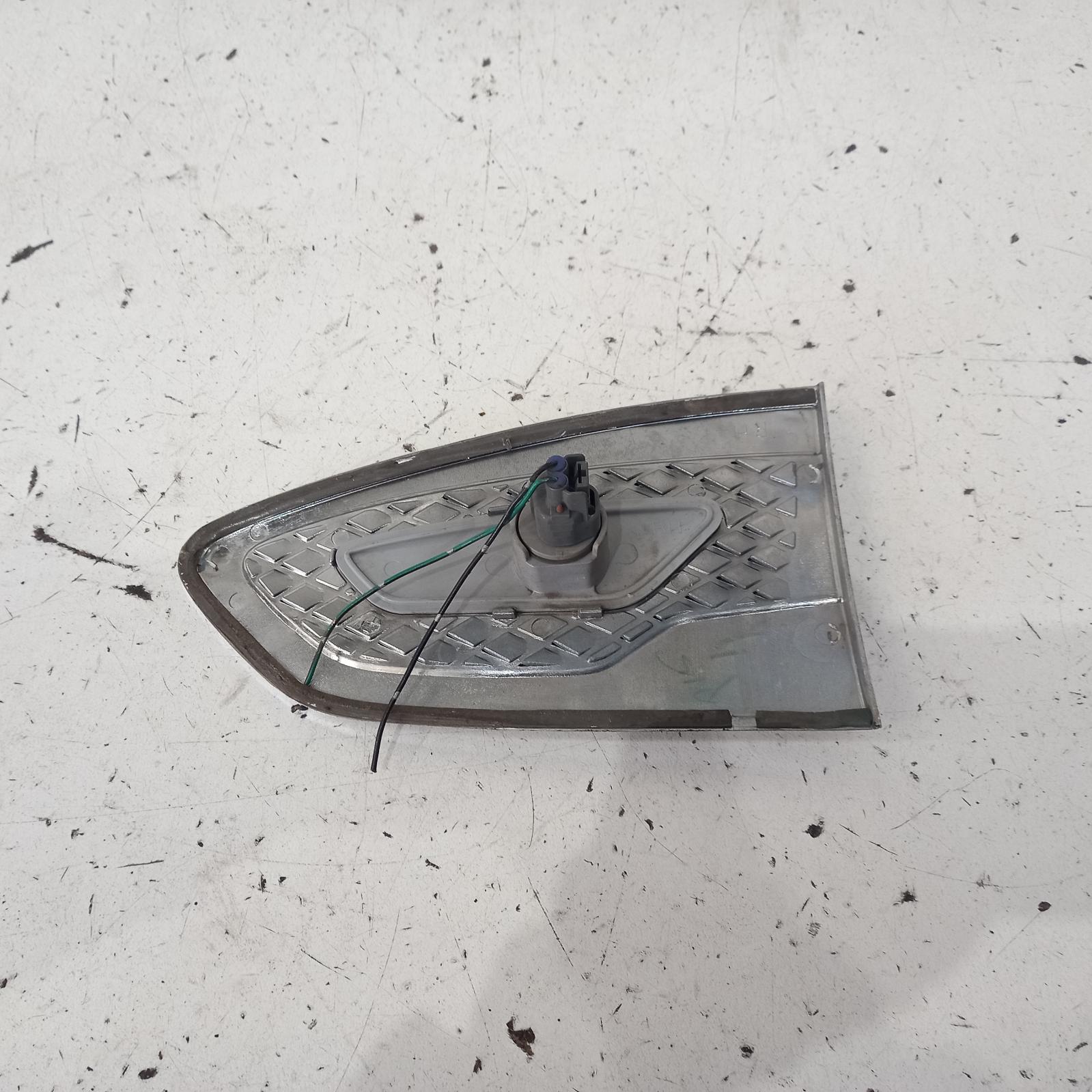 View Auto part Right Indicator/Fog/Side Mitsubishi Triton 2010