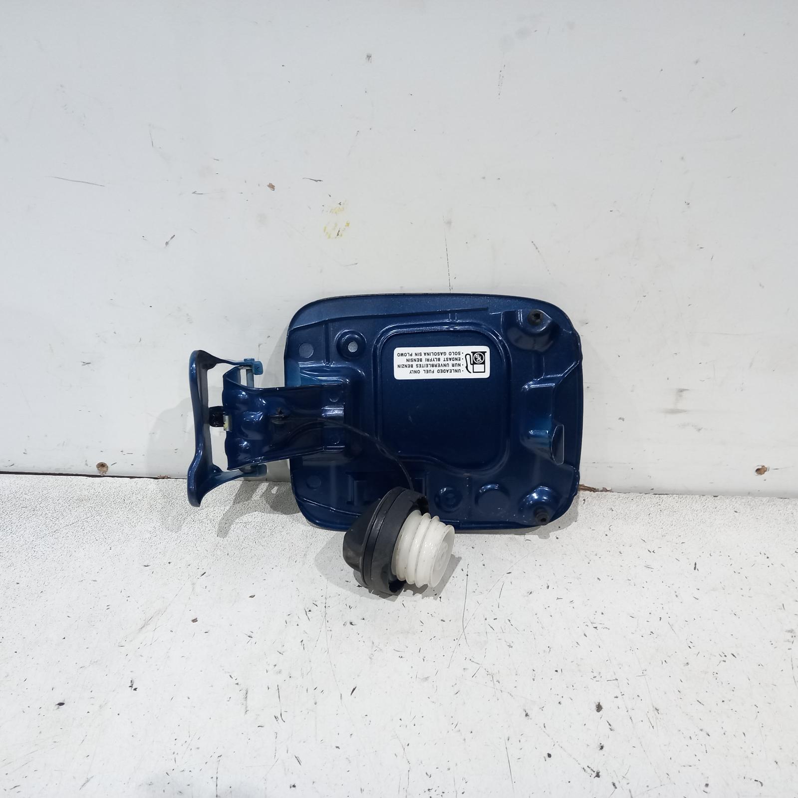 2019 Suzuki Baleno Fuel Door / Filler View Auto part Fuel Door / Filler Suzuki Baleno 2019