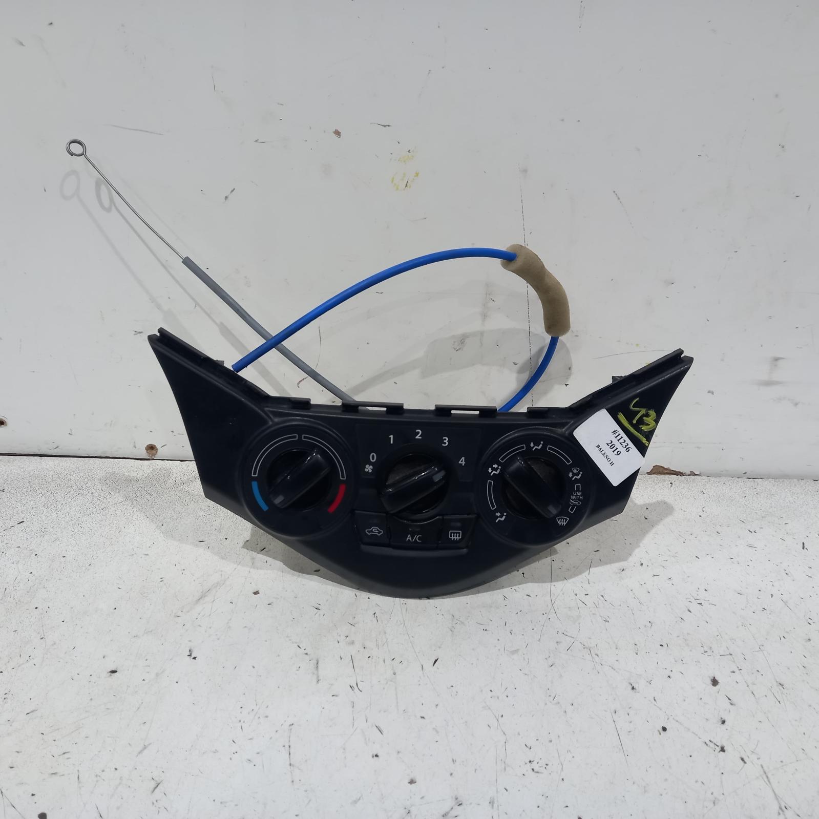 View Auto part Heater/Ac Controls Suzuki Baleno 2019