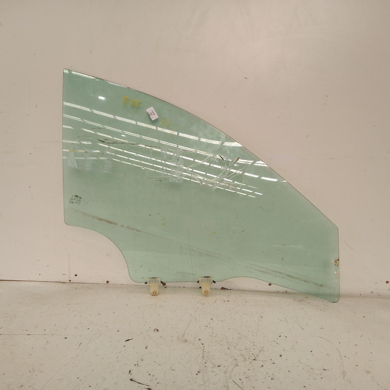 View Auto part Right Front Door Window Hyundai Kona 2021