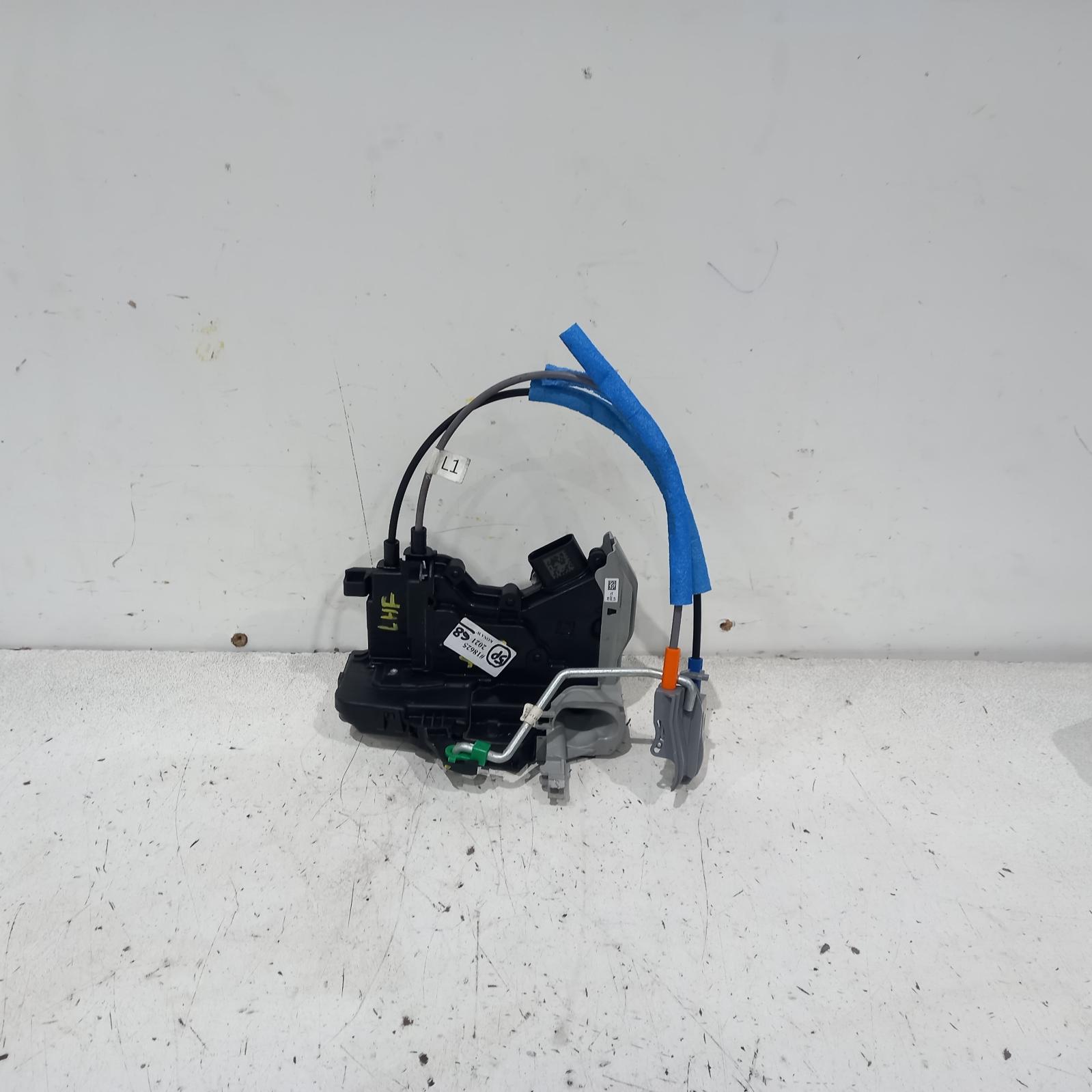 View Auto part Door/Boot/Gate Lock Hyundai Kona 2021