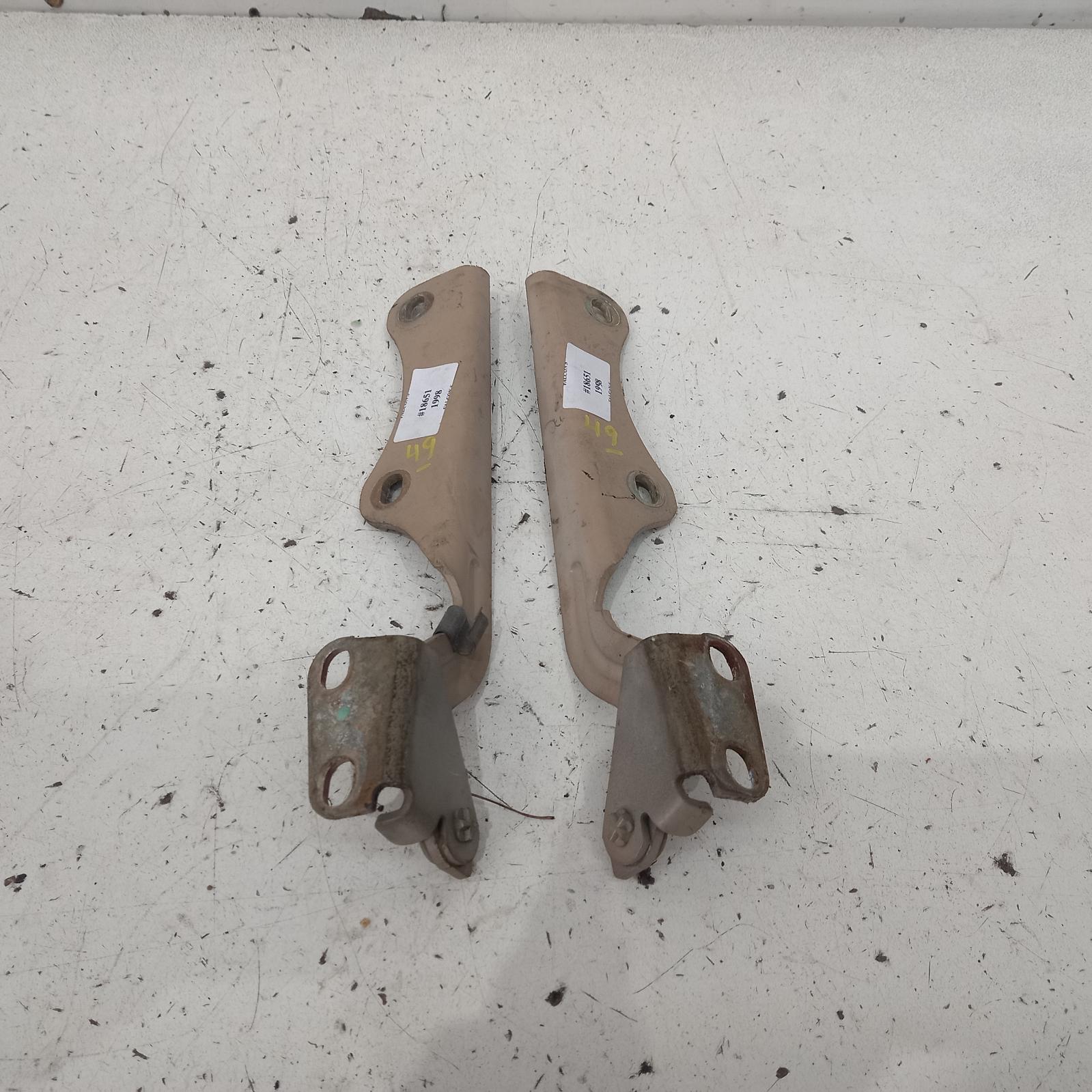 View Auto part Bonnet Hinge/Strut Ford Falcon 1998