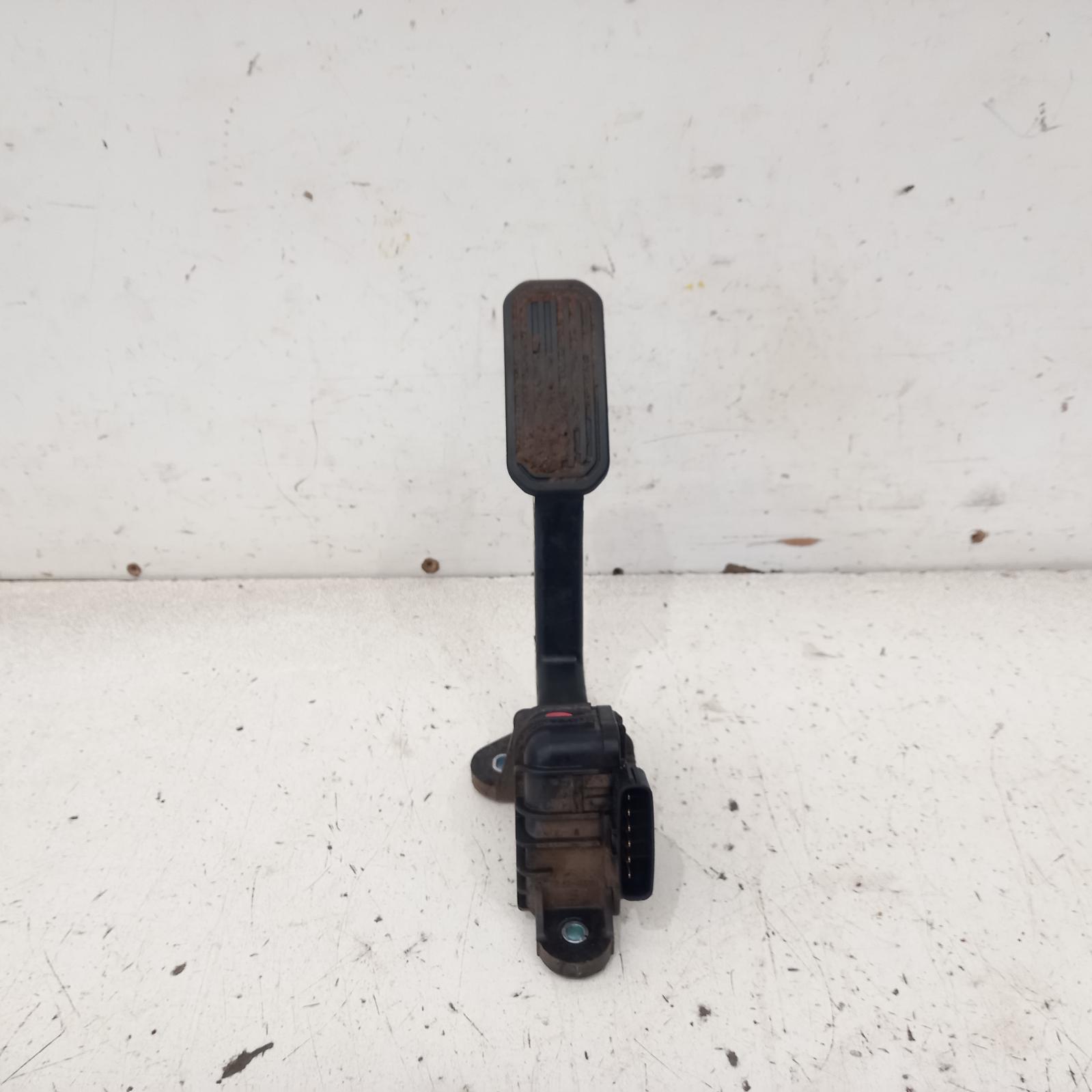View Auto part Pedal Assembly Toyota Prado 2007