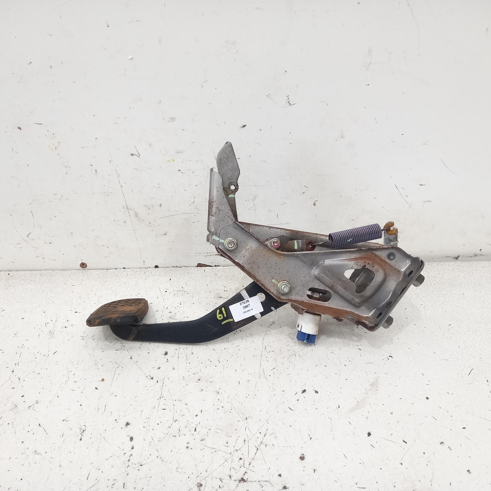 View Auto part Pedal Assembly Toyota Prado 2007