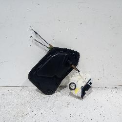 View Auto part Door/Boot/Gate Lock Mazda 3 2020
