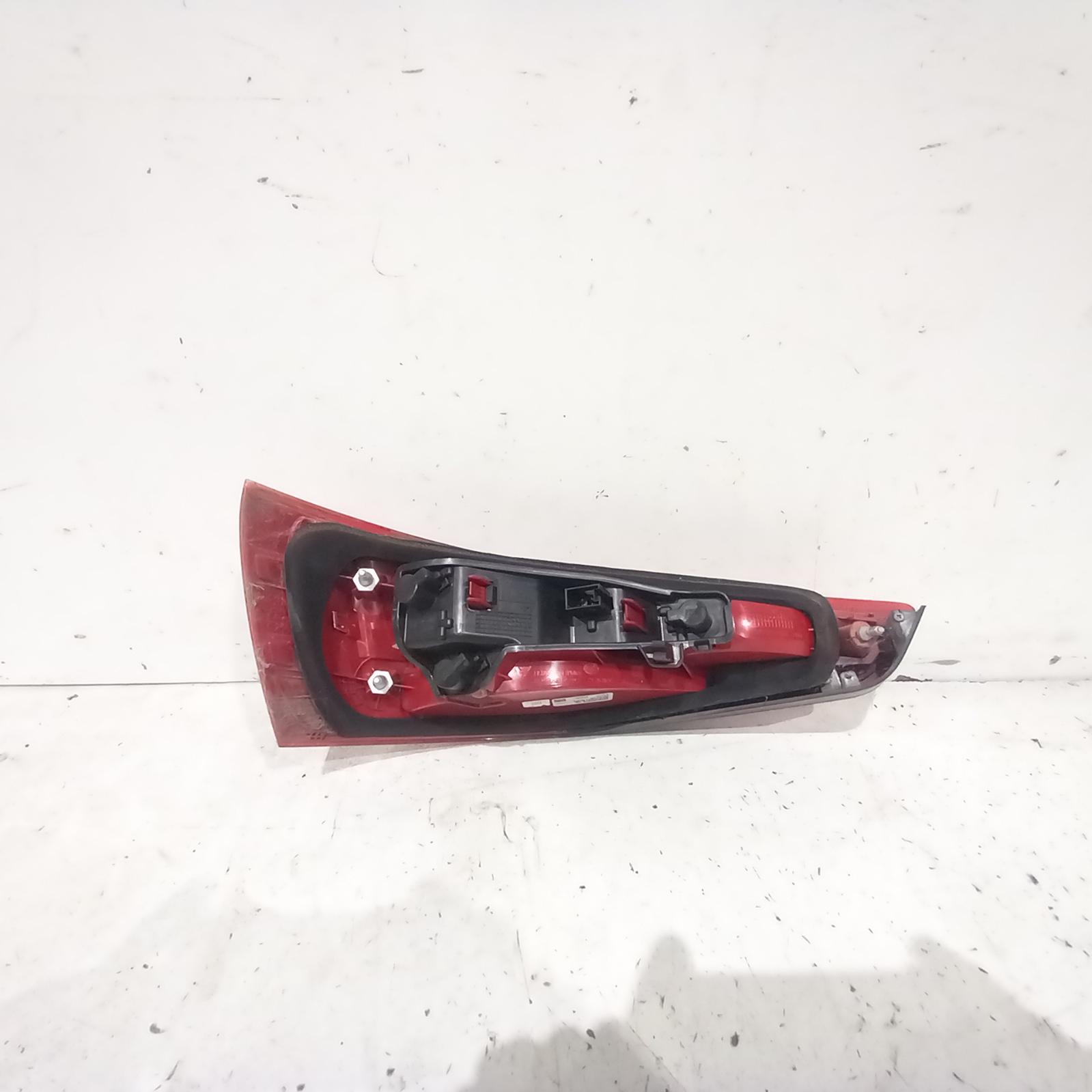 View Auto part Right Taillight Audi Q3 2013