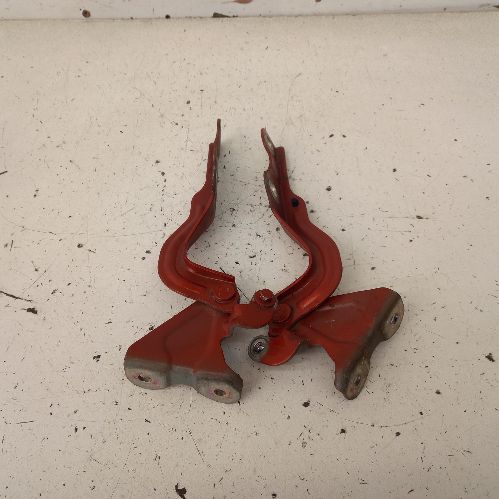 View Auto part Bonnet Hinge/Strut Holden Barina 2015