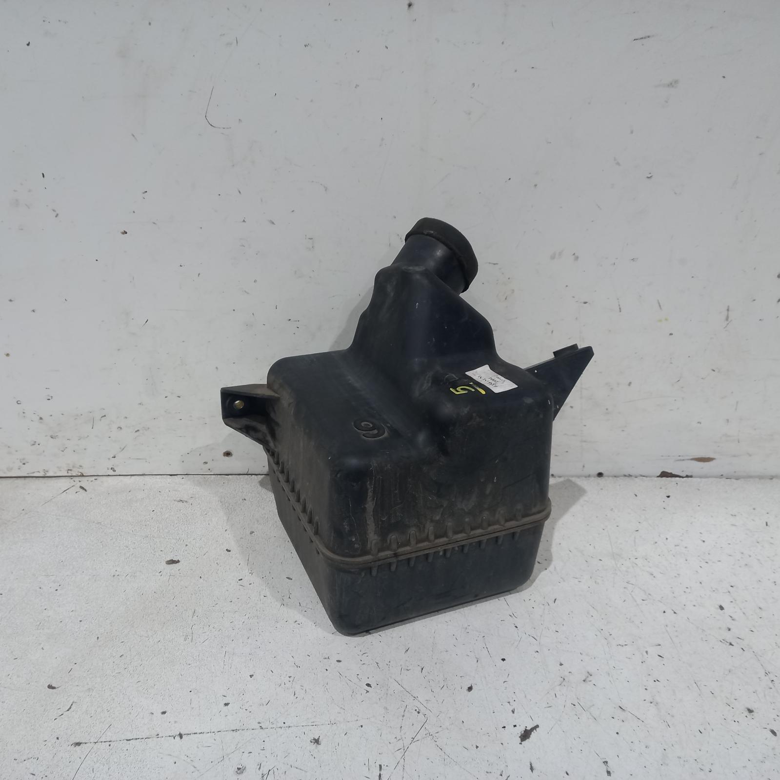 View Auto part Air Cleaner/Box Toyota Camry 2004