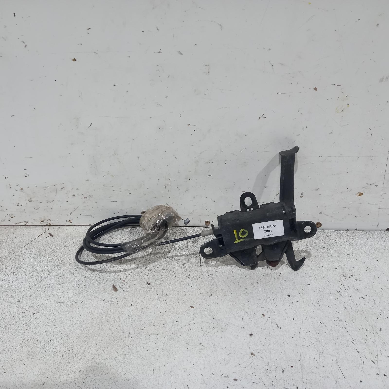 View Auto part Bonnet Lock/Support Toyota Camry 2004