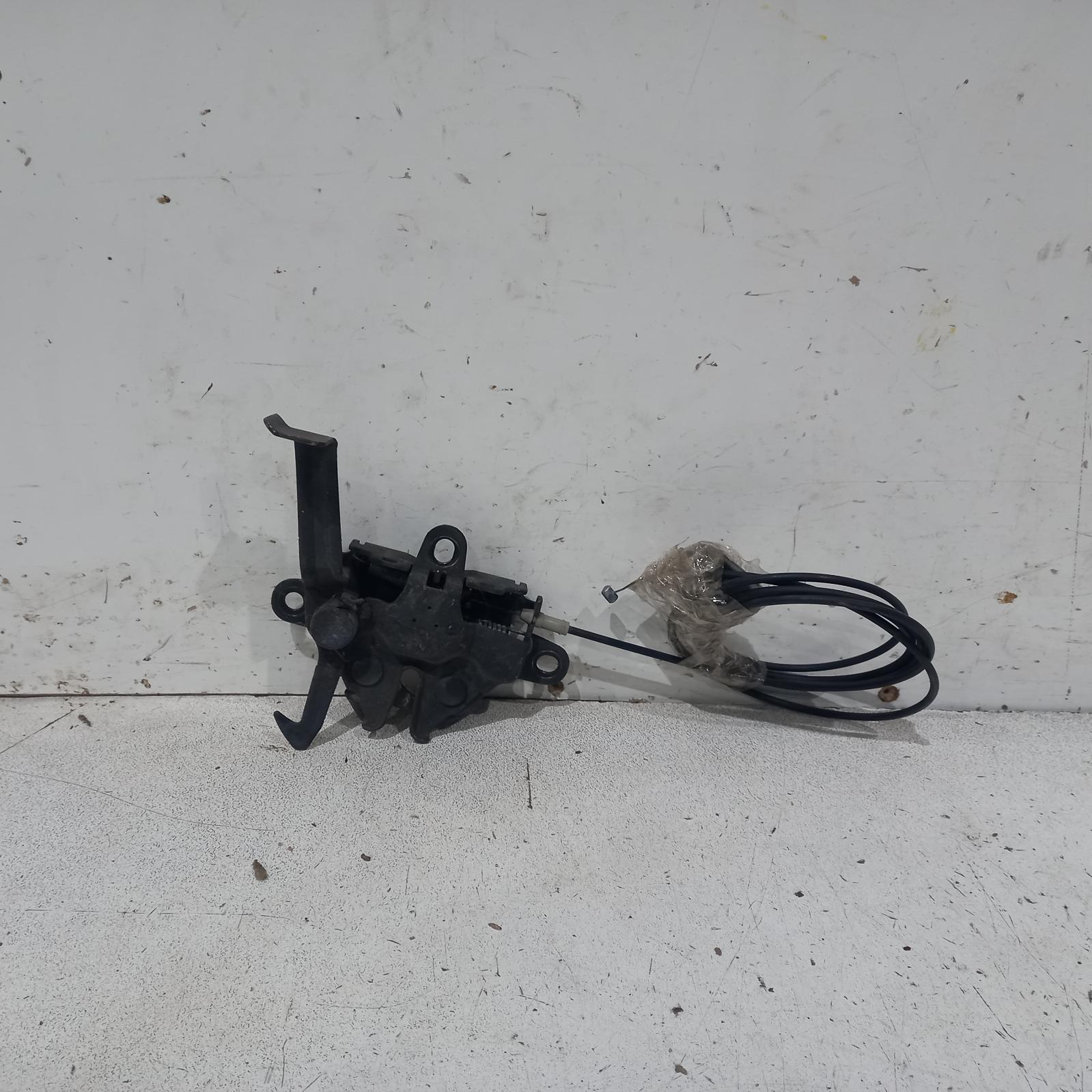 View Auto part Bonnet Lock/Support Toyota Camry 2004