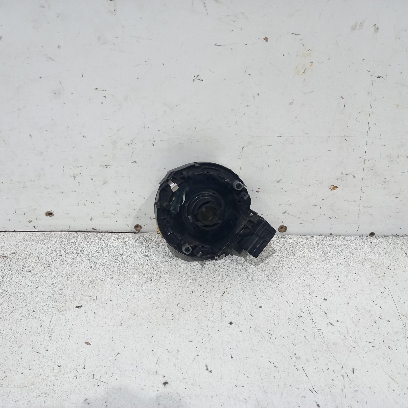 View Auto part Airbag Module/Sensor Toyota Camry 2004