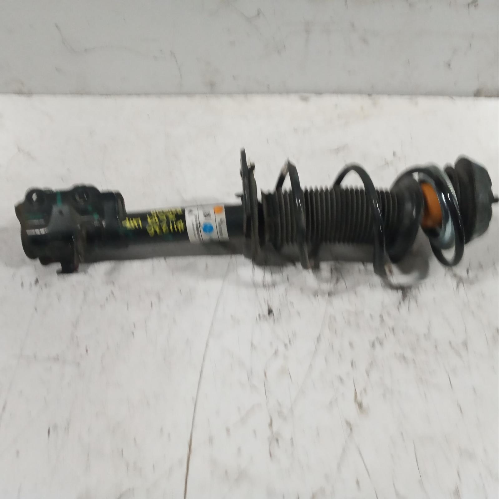 View Auto part Left Front Strut Suzuki Baleno 2019