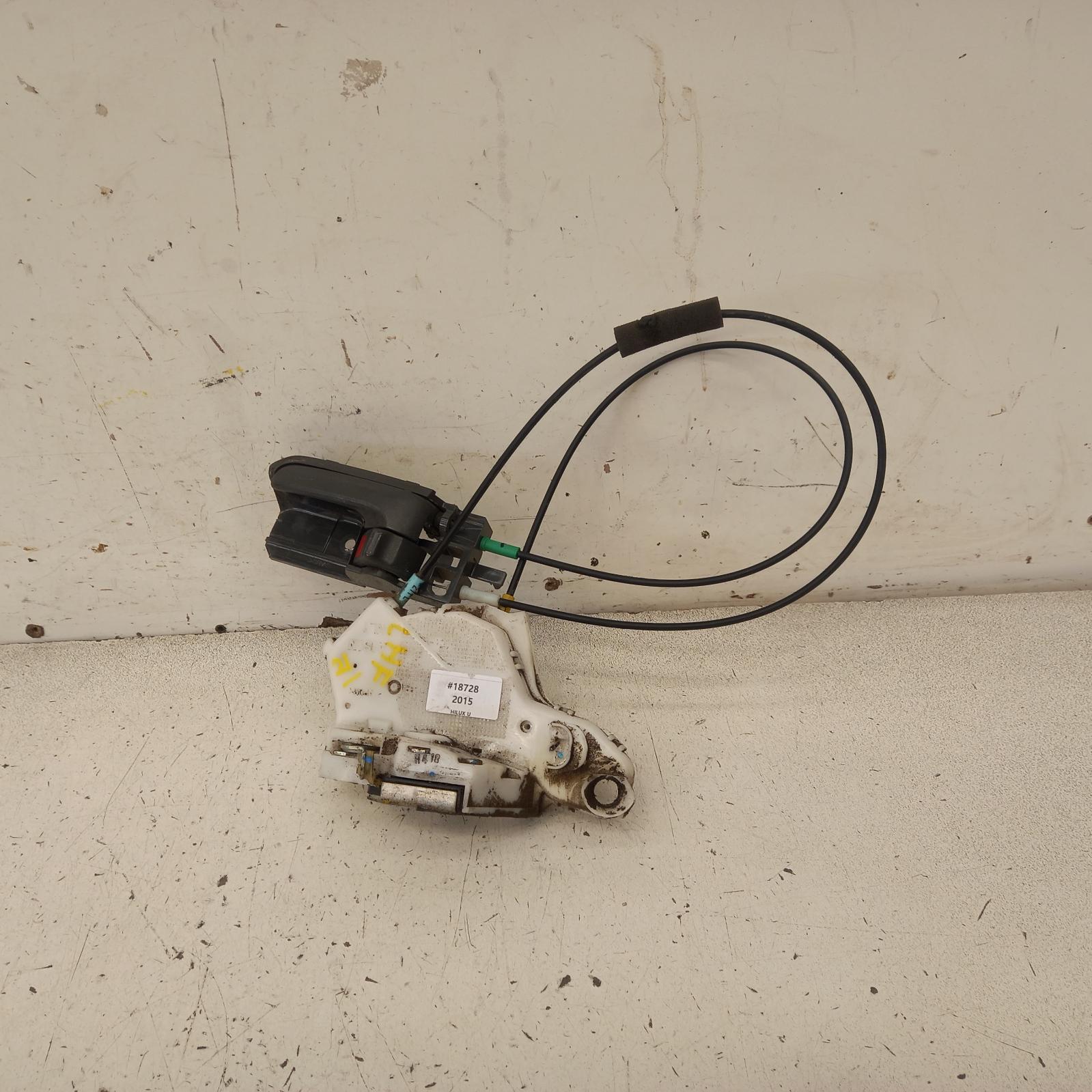 View Auto part Door/Boot/Gate Lock Toyota Hilux 2015