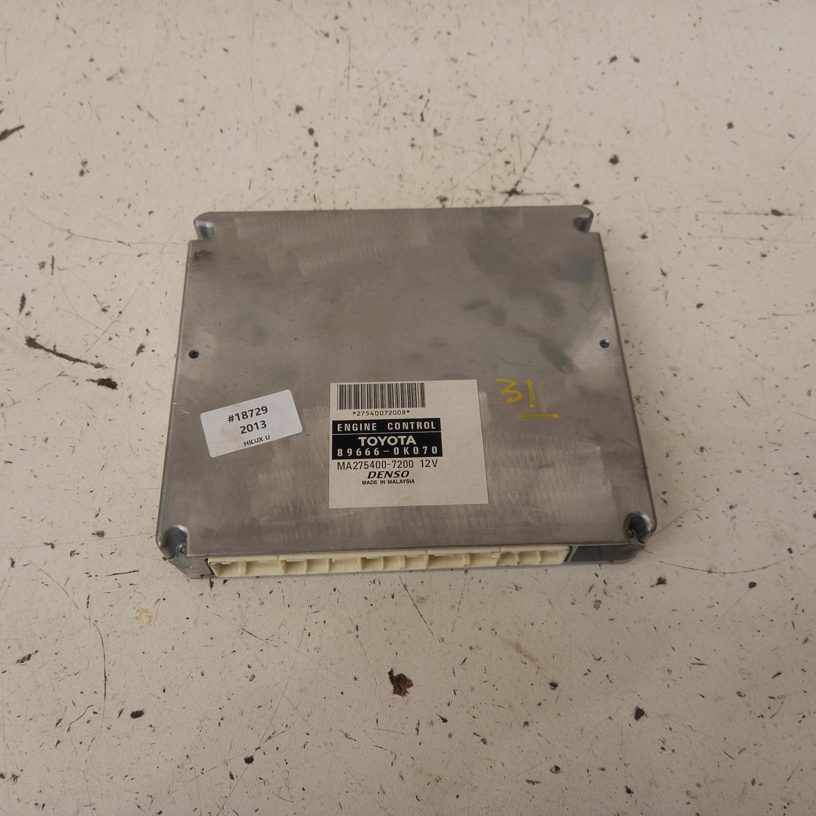 View Auto part Ecu Toyota Hilux 2013