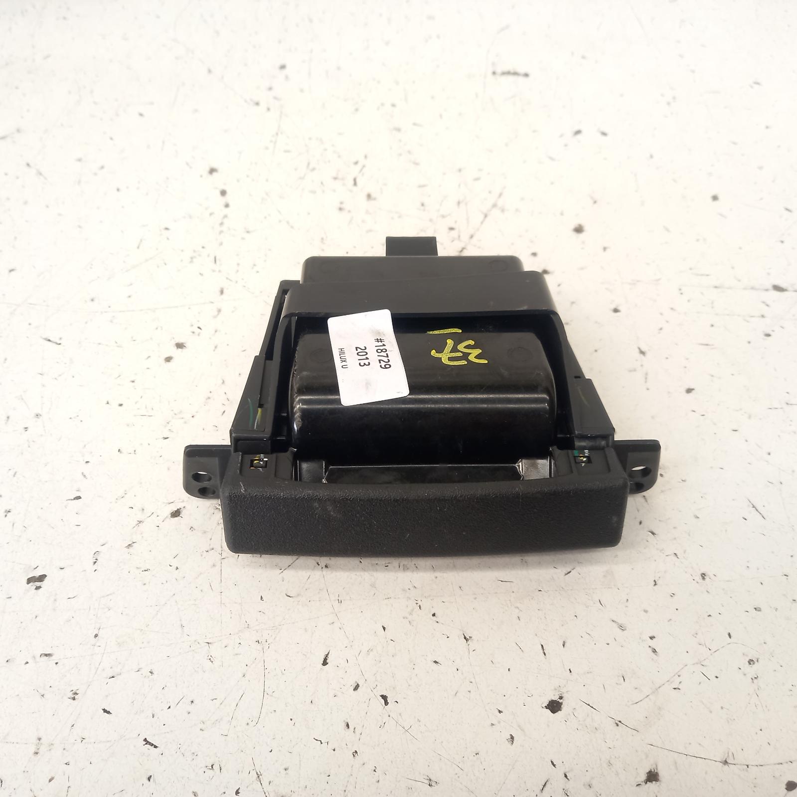 View Auto part Ashtray Toyota Hilux 2013