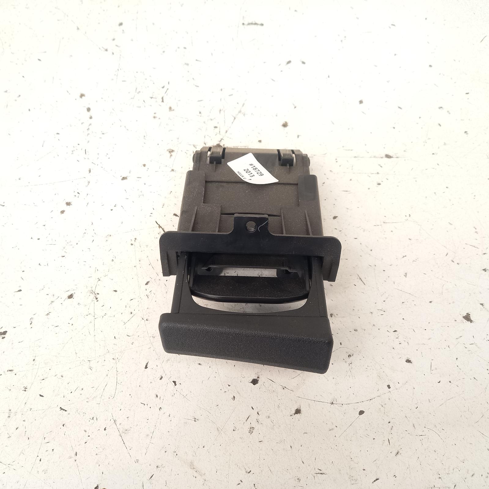 View Auto part Trim Panel Toyota Hilux 2013
