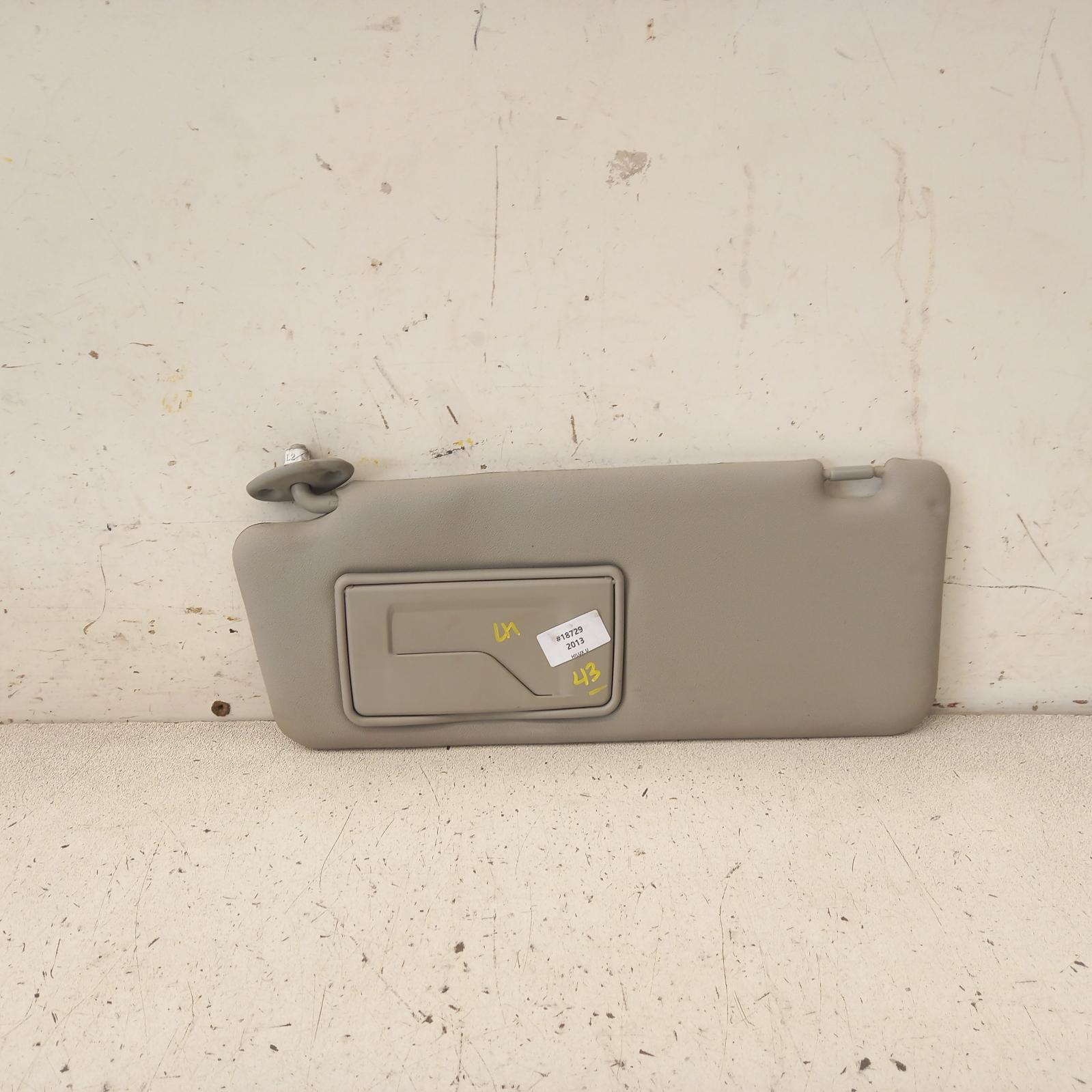 View Auto part Sunvisor Toyota Hilux 2013