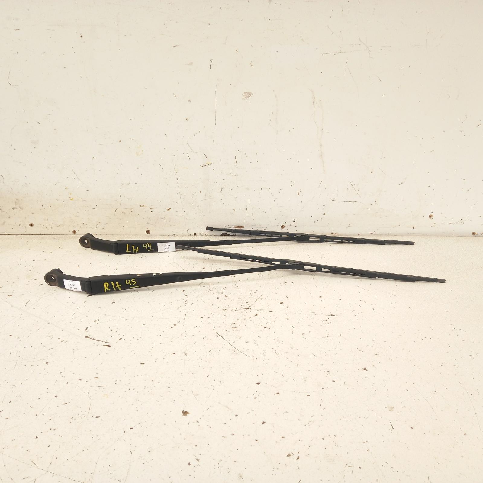 View Auto part Wiper Arm Toyota Hilux 2013