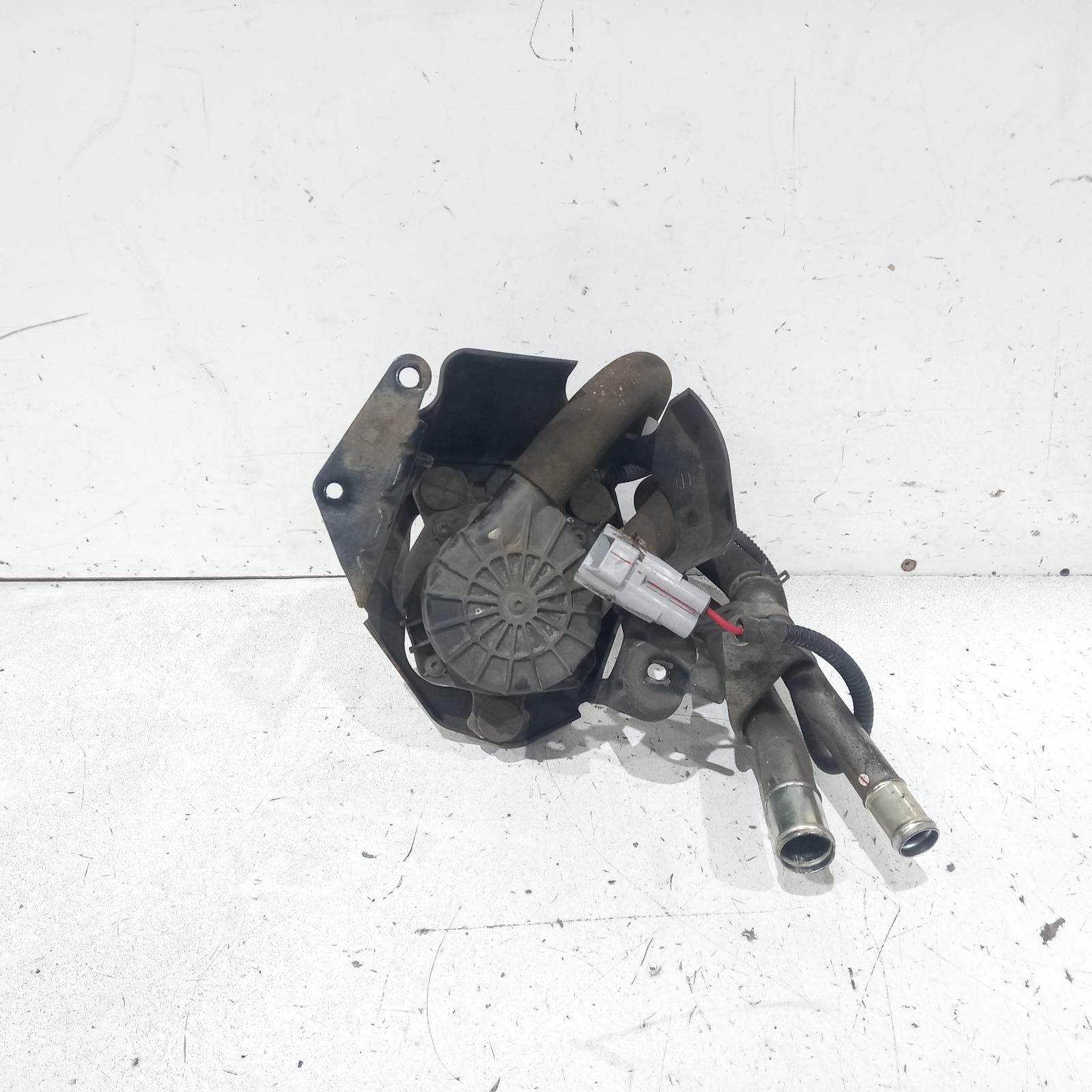 View Auto part Vacuum/Air Pump Toyota Hilux 2012