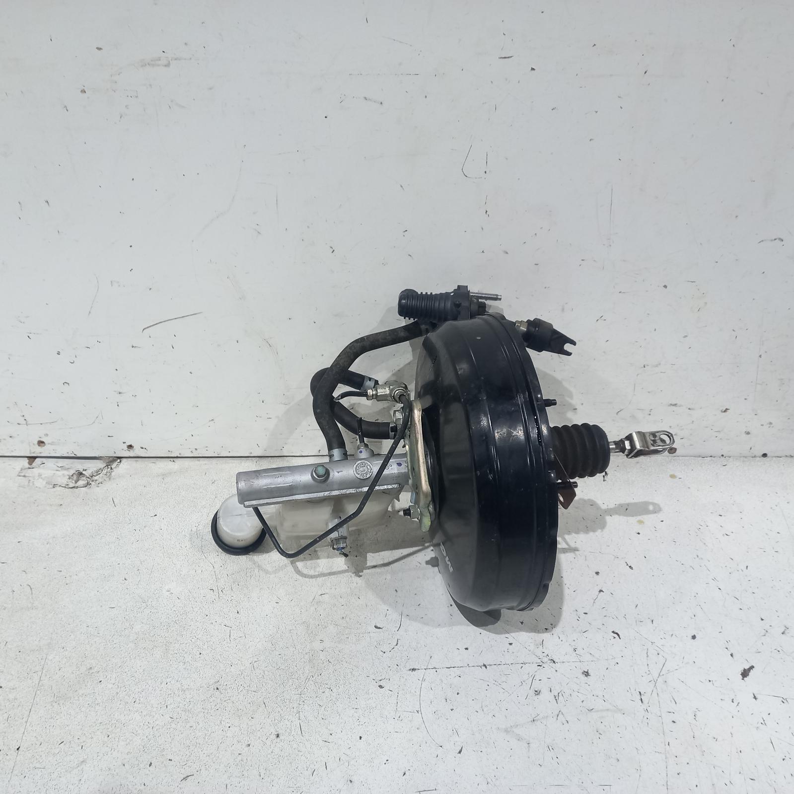 View Auto part Brake Booster Toyota Hilux 2012