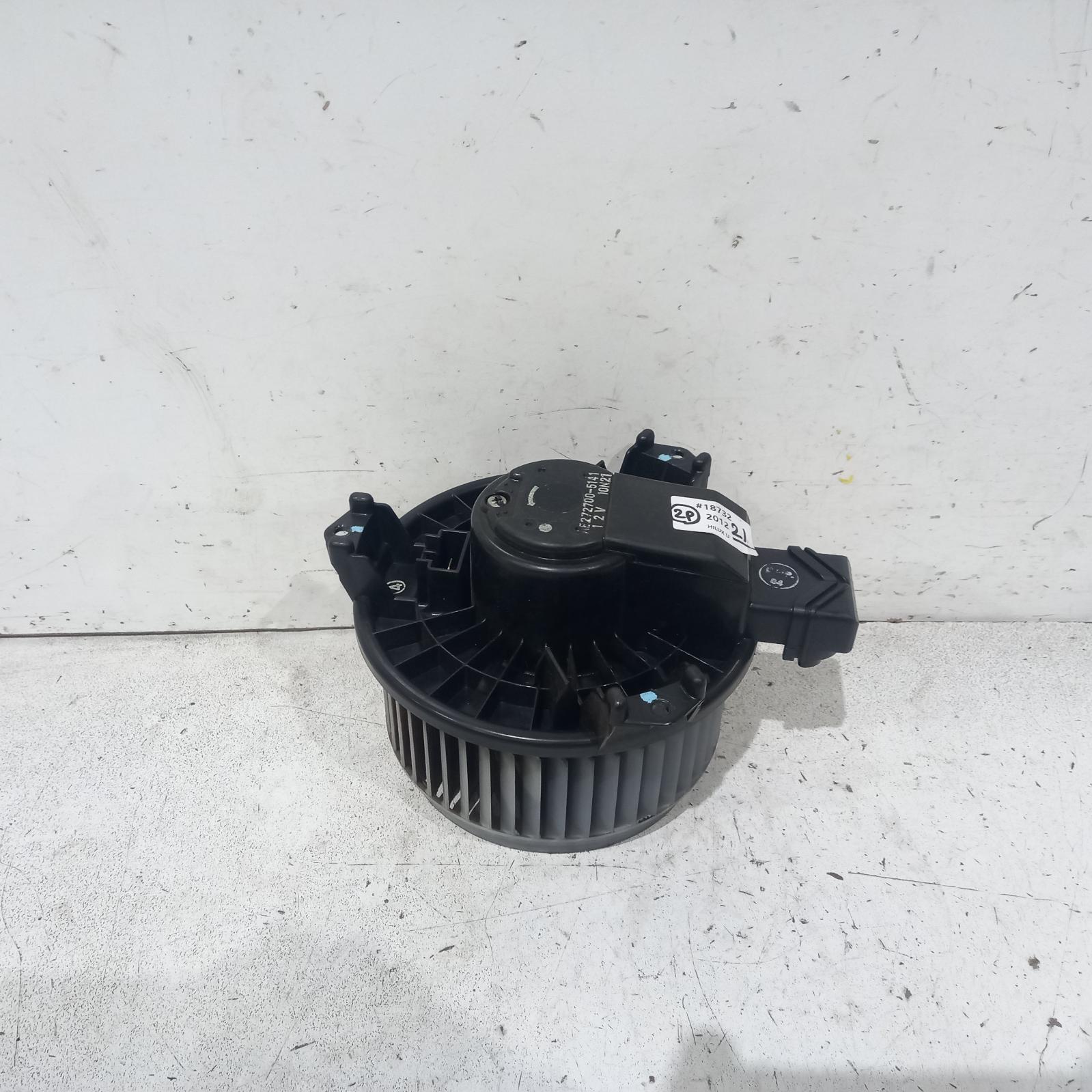 View Auto part Heater Fan Motor Toyota Hilux 2012
