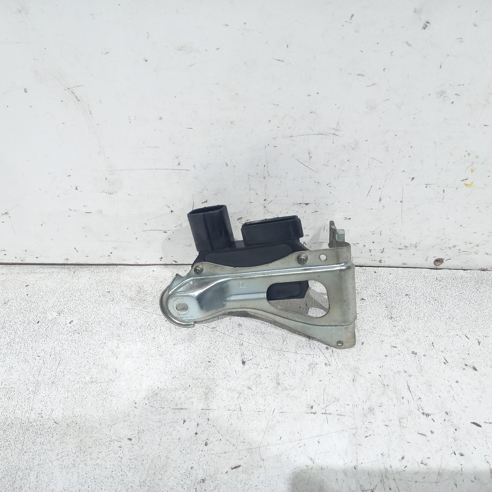 View Auto part Ecu Toyota Hilux 2012