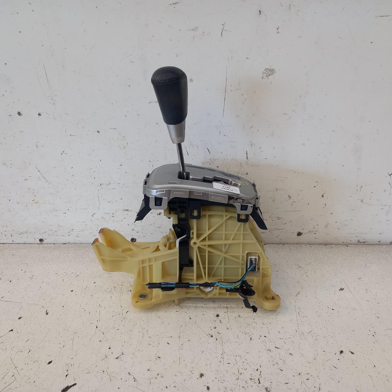 View Auto part Gear Stick/Shifter Mitsubishi Mirage 2013